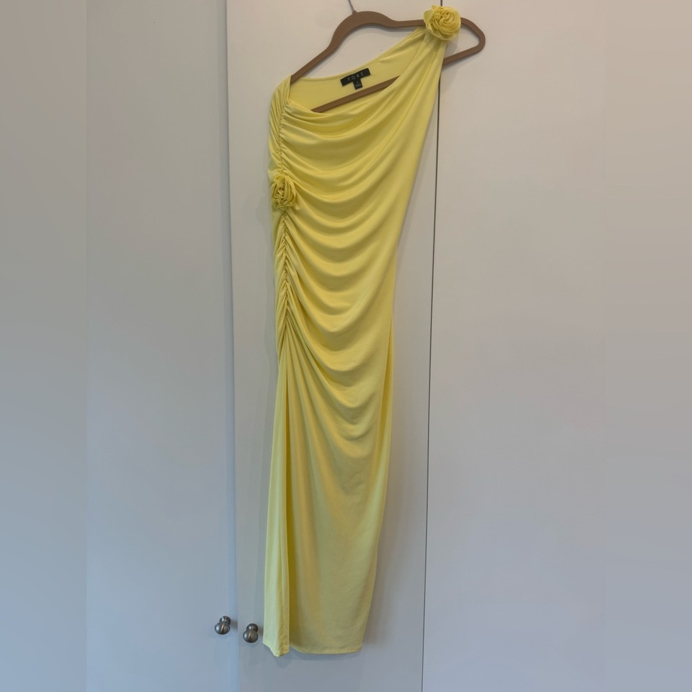 Chic One-Shoulder Yellow Dress